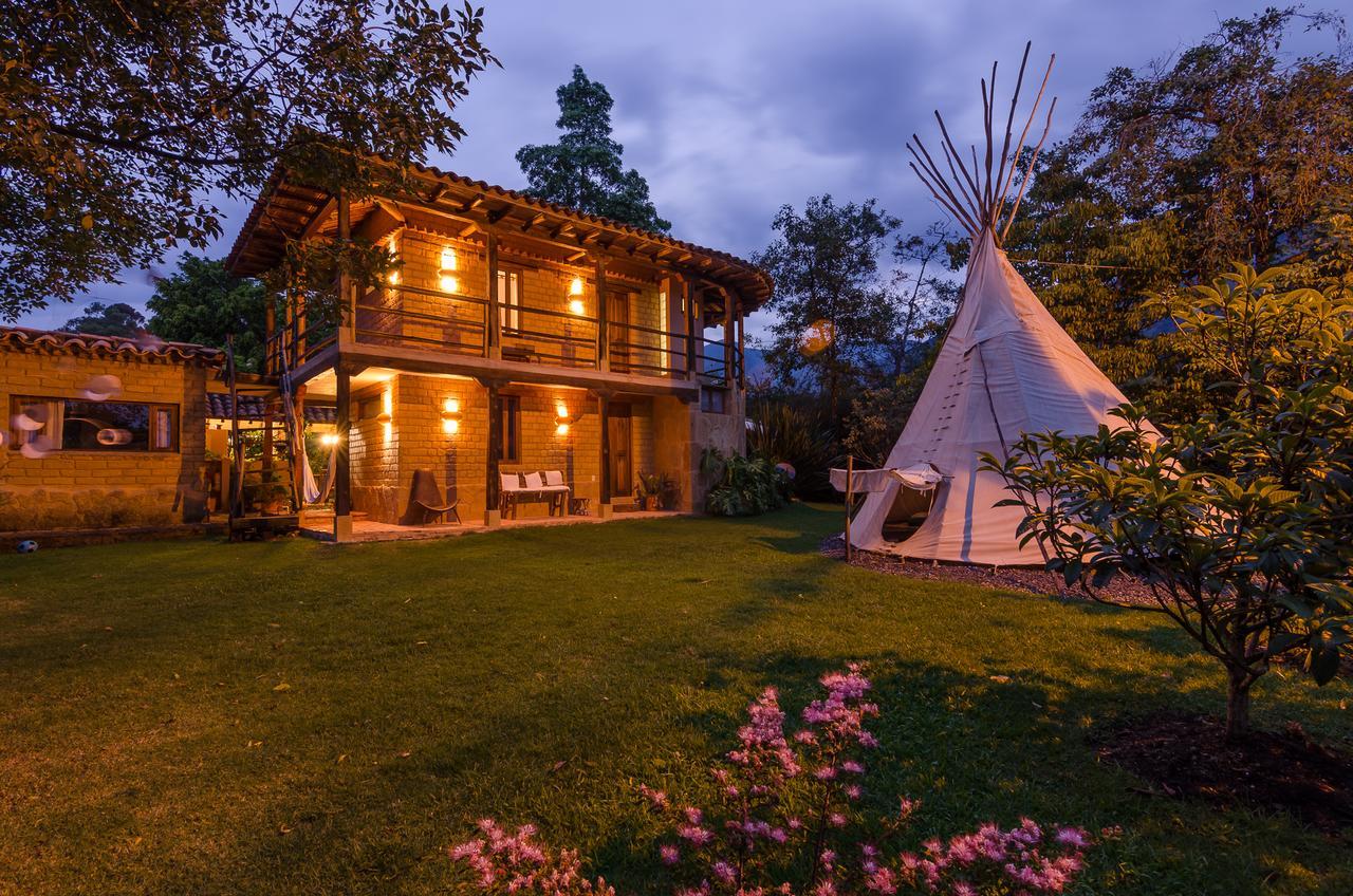 Hostal Casa Del Arte Robles المظهر الخارجي الصورة